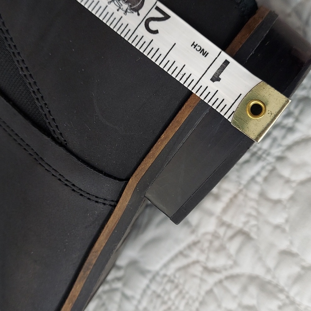 * TOMS Reese Black Leather Comfy Ankle Bootie, 1" Heel, Size 8.5 Wide, Like New - Picture 9 of 10